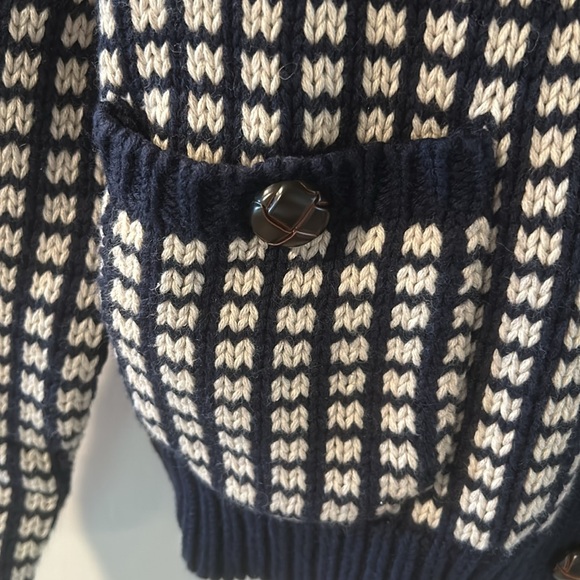 France’s Valentine sweater nwt size xs - Picture 5 of 5